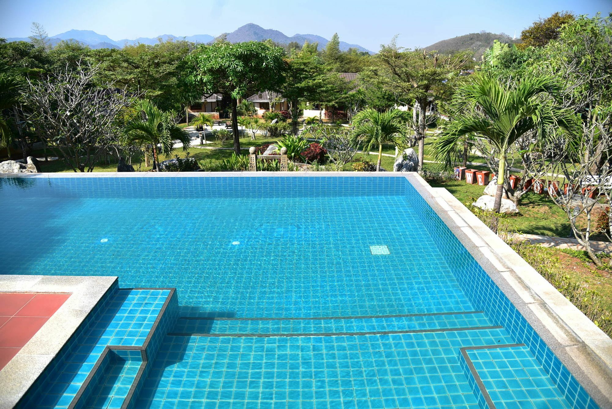 Dusit Talai Resort Nong Nam Daeng Exterior foto